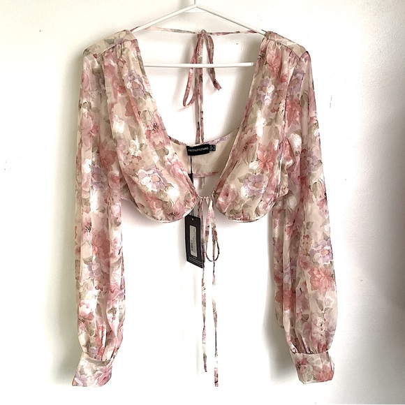 PrettyLittleThing Chiffon Underwire Crop Top - Picture 5 of 8